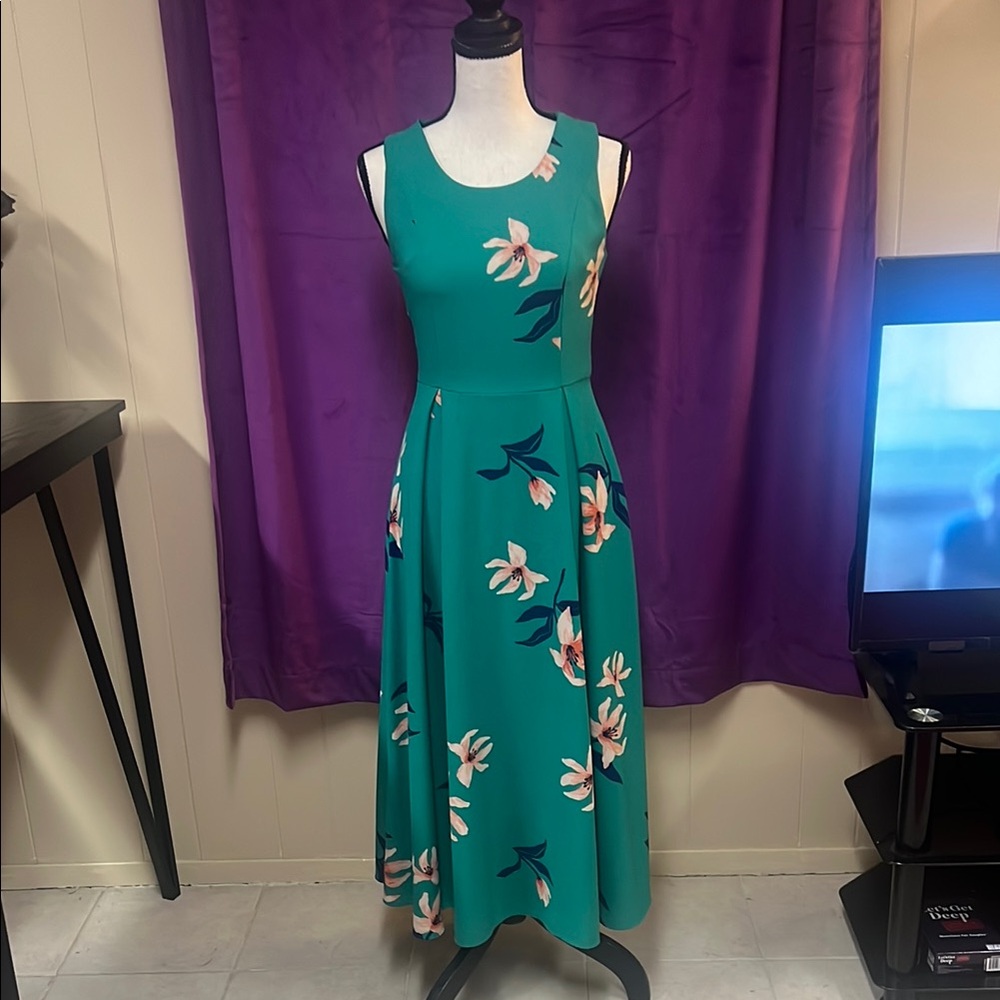 Poetry Green Scoop Neck Sleeveless Midi Sundress